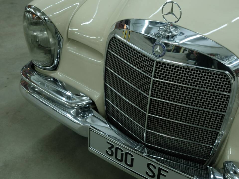 Image 44/50 of Mercedes-Benz 300 SE (1966)