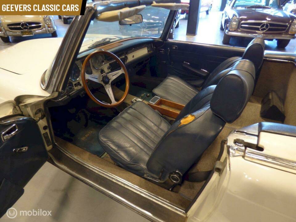 Image 12/12 of Mercedes-Benz 280 SL (1969)