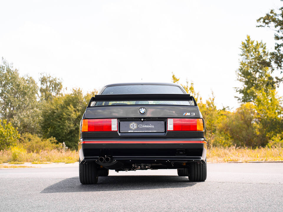 Image 8/91 de BMW M3 Sport Evo (1990)