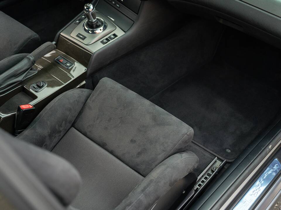 Image 27/42 of BMW M3 CSL (2003)