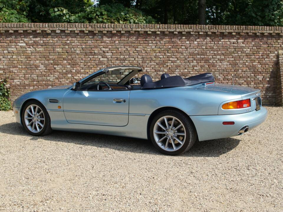 Image 39/50 of Aston Martin DB 7 Vantage Volante (2000)