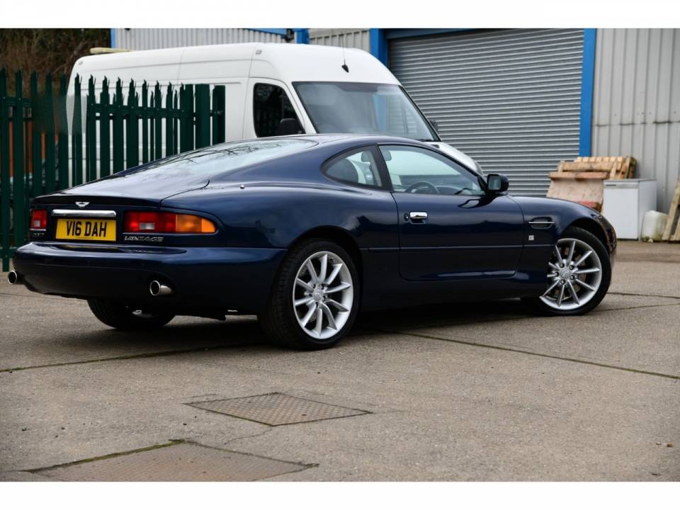 Imagen 8/14 de Aston Martin DB 7 Vantage (2001)