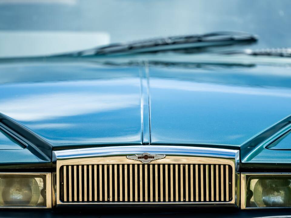 Immagine 9/38 di Aston Martin Lagonda (1981)