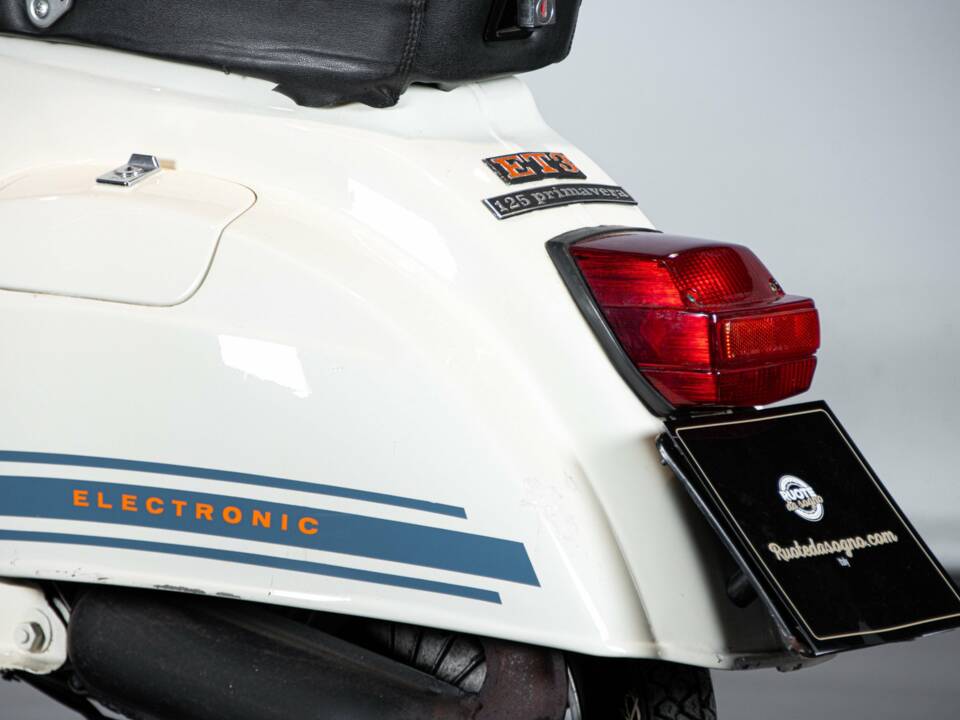 Image 28/33 of Piaggio DUMMY (1982)