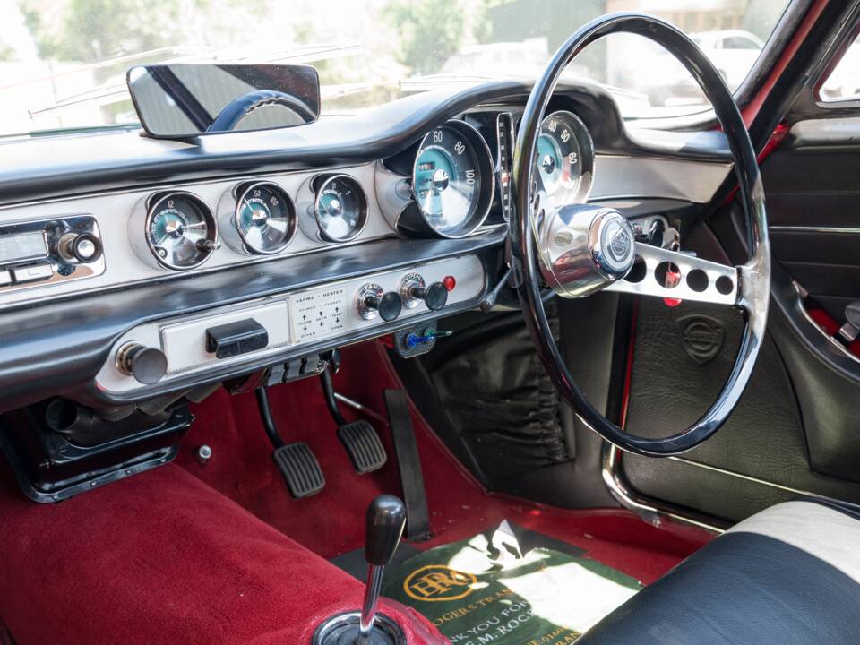 Image 4/50 of Volvo 1800 S (1968)