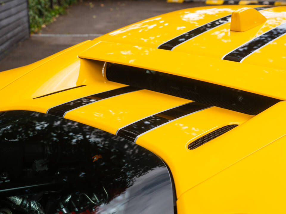 Immagine 44/61 di Ferrari SF90 Stradale (2021)