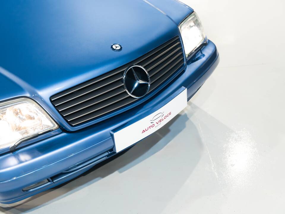 Image 14/35 of Mercedes-Benz SL 320 (1998)