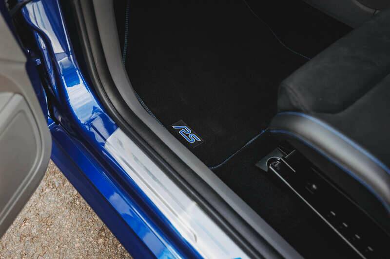 Image 44/50 of Ford Focus RS (2010)