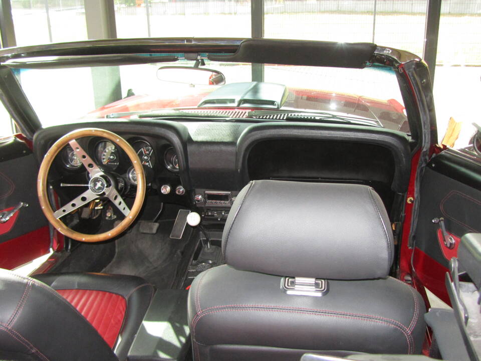 Image 16/40 of Ford Mustang 351 (1969)