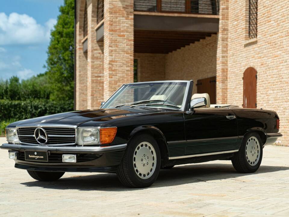 Image 1/50 of Mercedes-Benz 300 SL (1986)