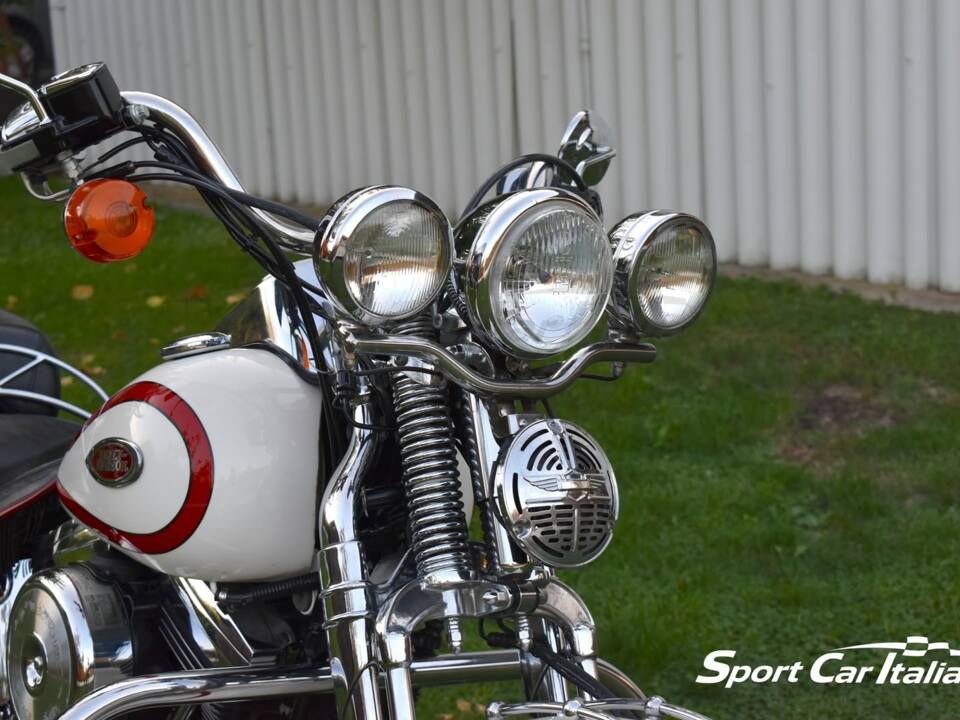 Immagine 27/50 di Harley-Davidson FLSTS 1340 Heritage Springer (1998)