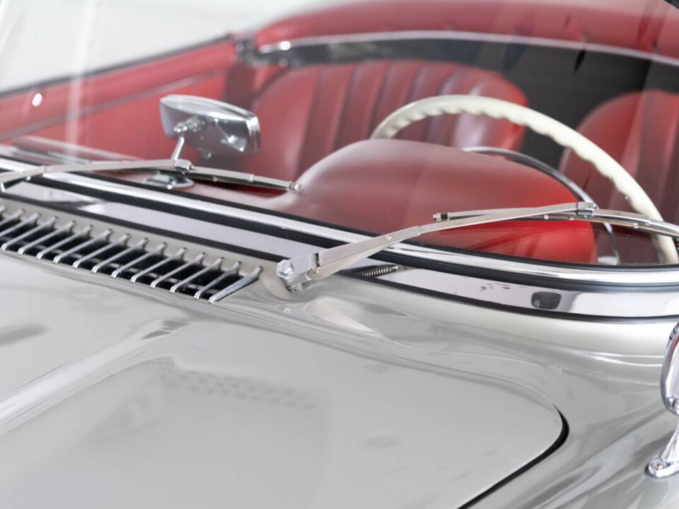 Image 19/36 of Mercedes-Benz 300 SL Roadster (1961)