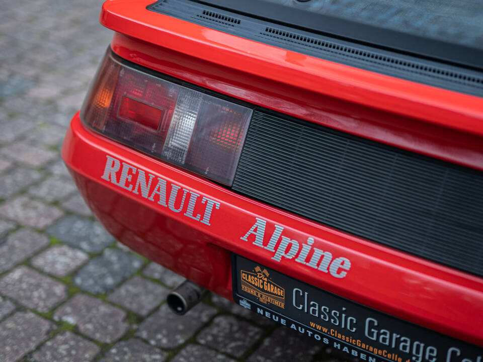 Immagine 15/42 di Alpine GT V6 (1986)