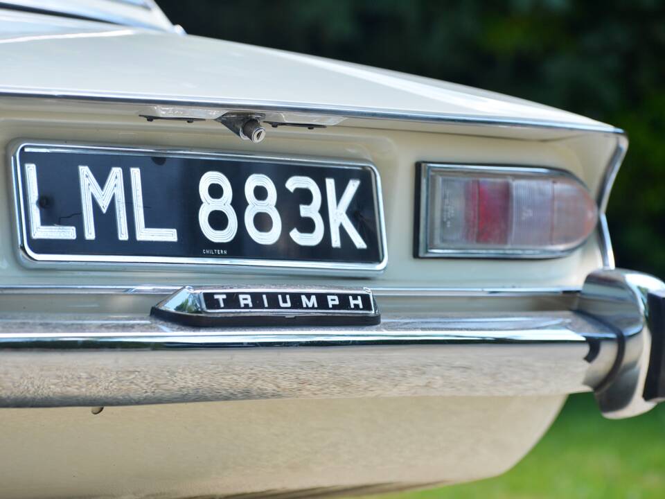 Image 11/23 de Triumph Stag (1972)