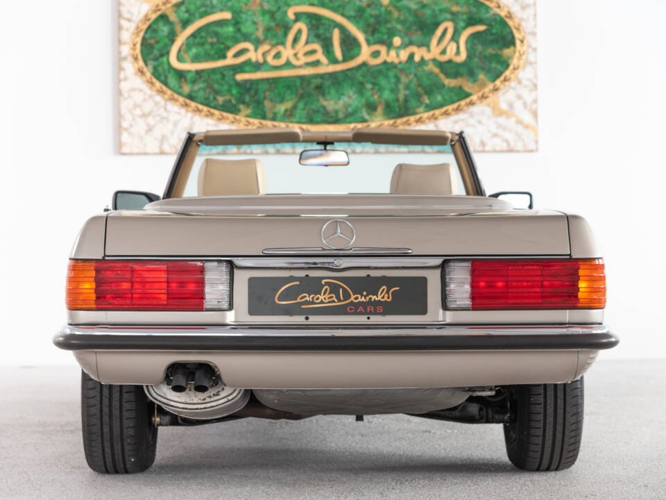 Image 9/47 de Mercedes-Benz 560 SL (1987)