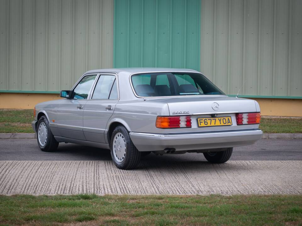 Bild 5/28 von Mercedes-Benz 500 SE (1988)