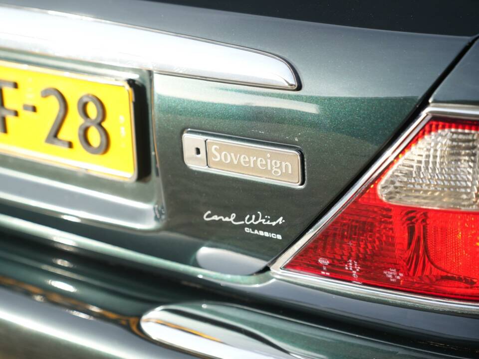 Image 5/30 of Jaguar XJ6 3.2 Sovereign (1997)