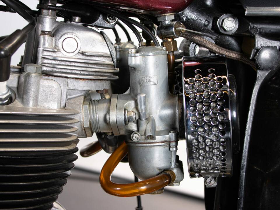 Afbeelding 14/50 van Triumph DUMMY (1970)