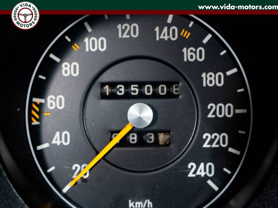 Image 8/15 de Mercedes-Benz 350 SL (1971)