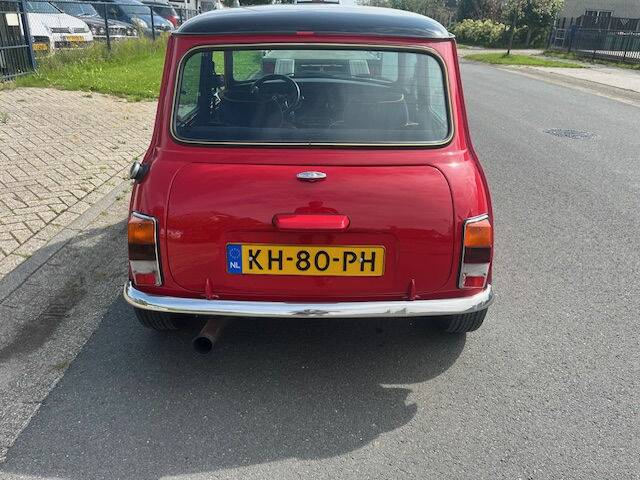 Image 5/8 of Austin Mini 1000 (1983)