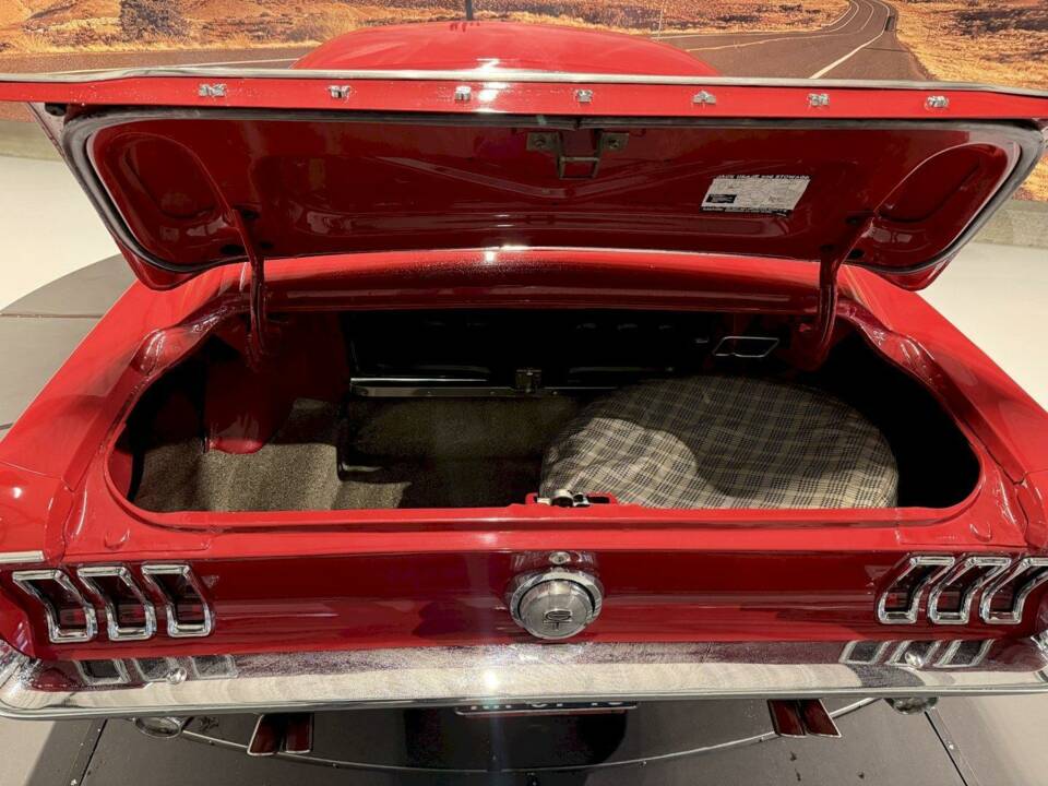 Image 21/34 of Ford Mustang 289 (1968)