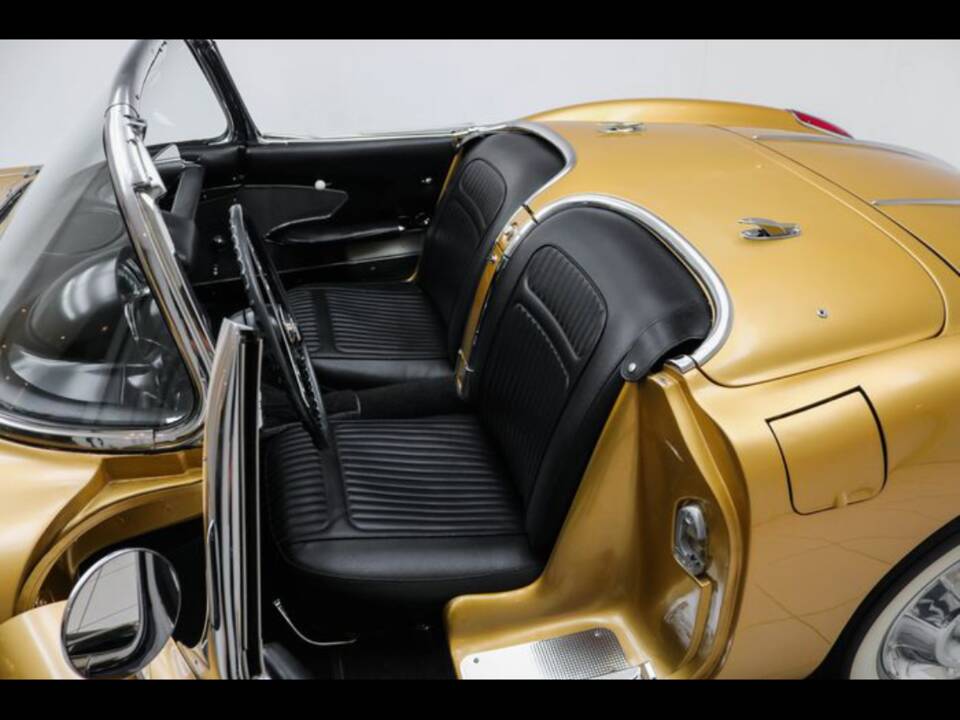 Image 13/100 of Chevrolet Corvette (1958)