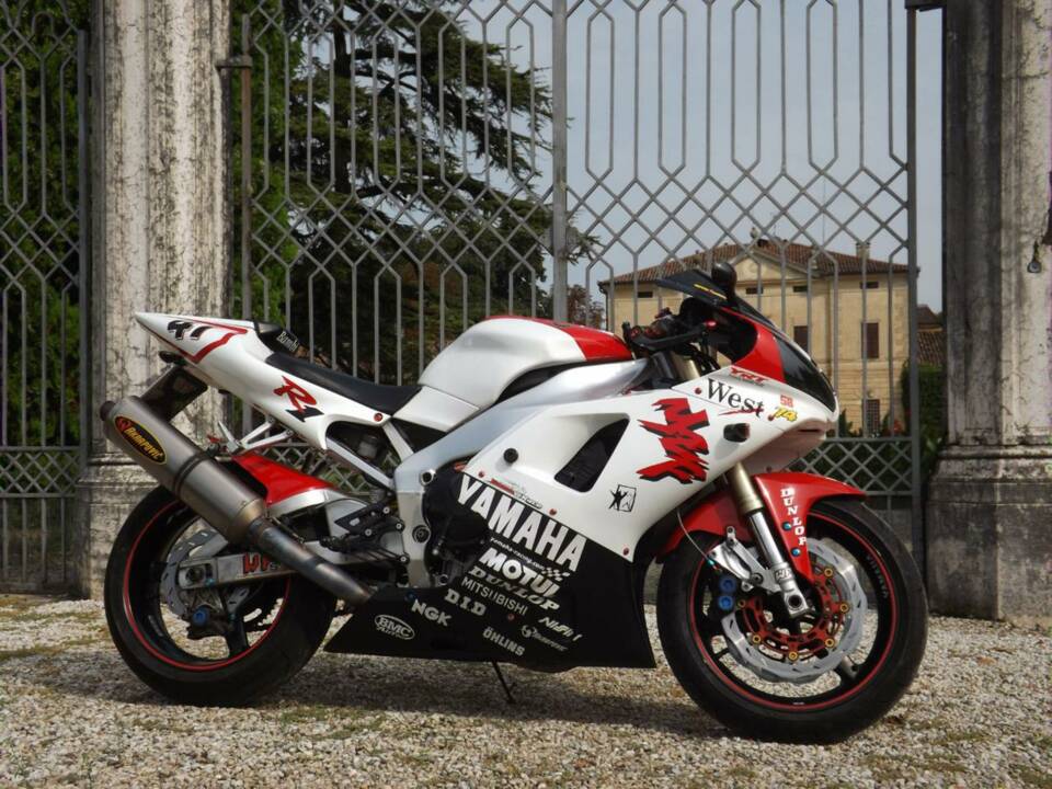 Afbeelding 4/50 van Yamaha YZF 1000 R1 (1998)