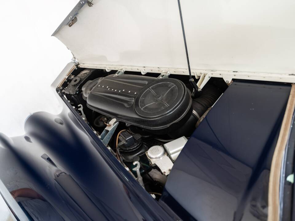 Image 39/40 of Rolls-Royce Silver Cloud II (1960)