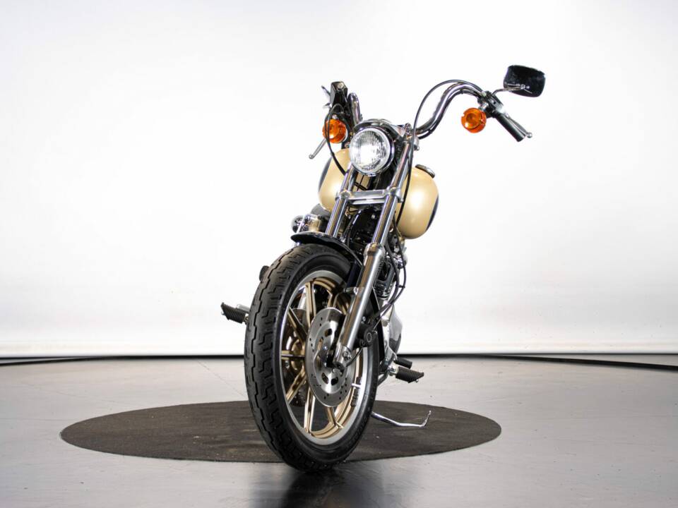 Immagine 7/50 di Harley-Davidson FXDB Dyna Glide Daytona (1992)