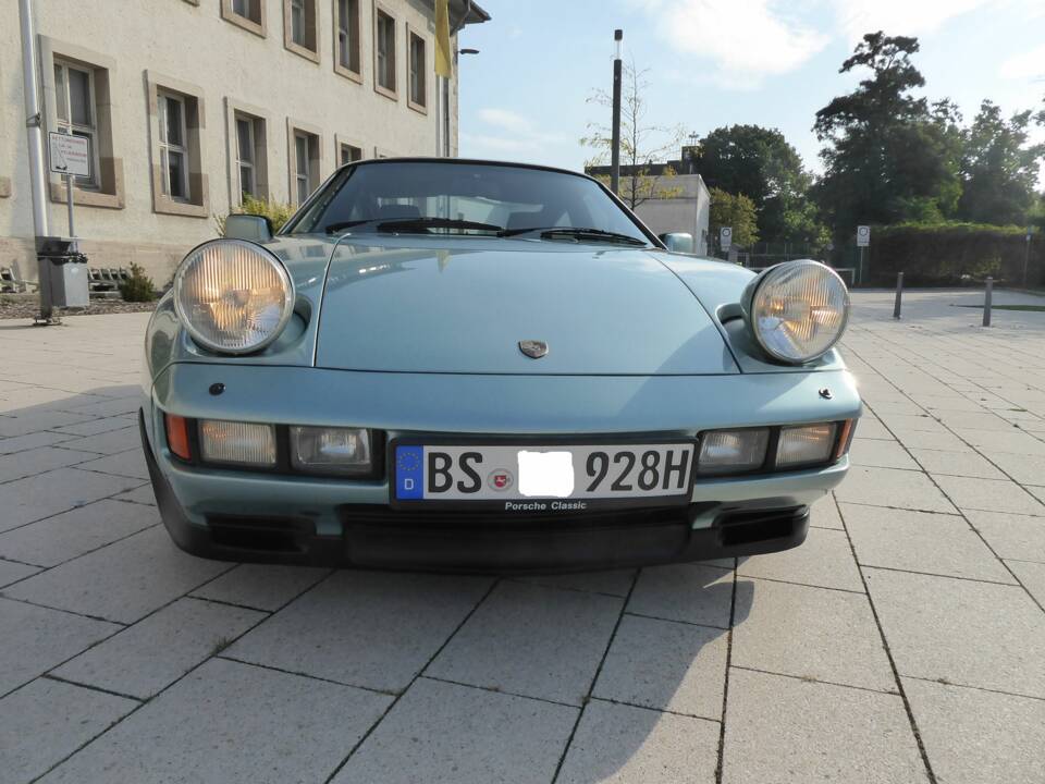 Bild 2/5 von Porsche 928 S (1985)