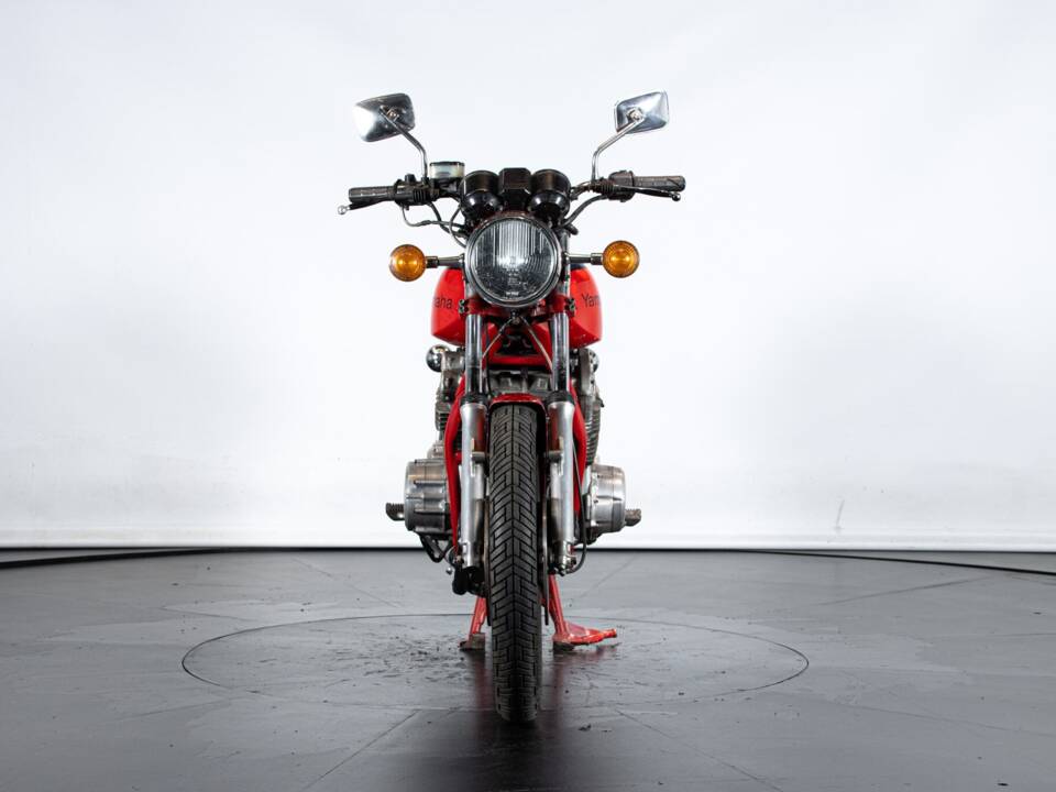 Image 7/50 of Yamaha XS 750 (1979)