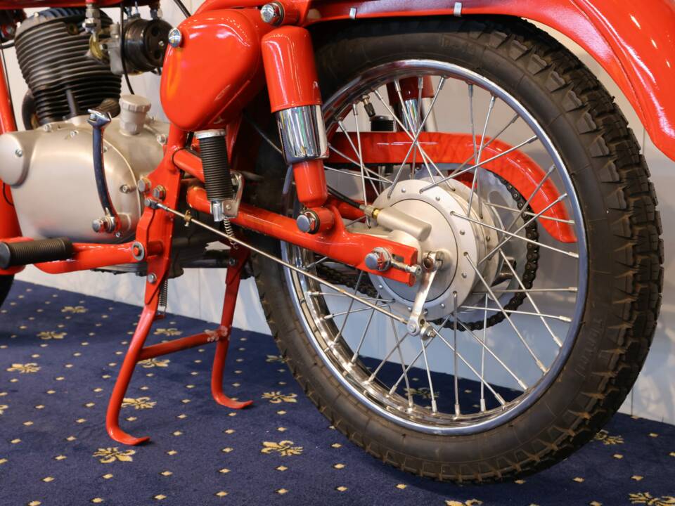 Image 26/26 of Gilera Giubileo 100 (1900)
