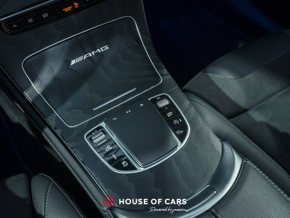 Image 21/23 of Mercedes-Benz GLC 63 S AMG 4MATIC+ (2020)