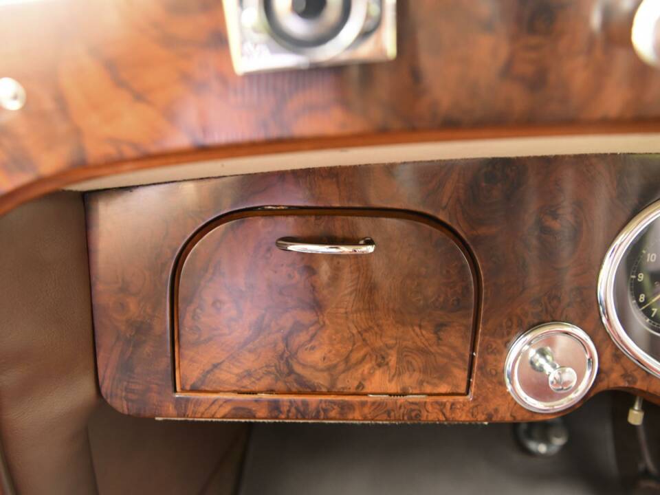 Image 31/50 of Rolls-Royce Phantom II Continental (1934)