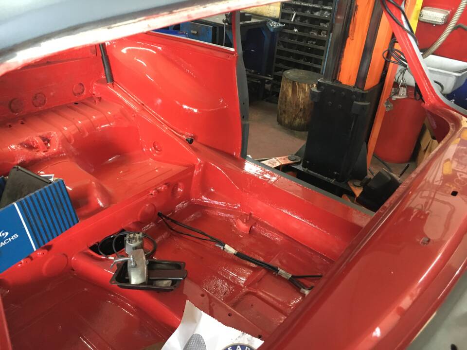 Immagine 46/50 di Porsche 356 B 1600 Super Karmann-Hardtop (1961)