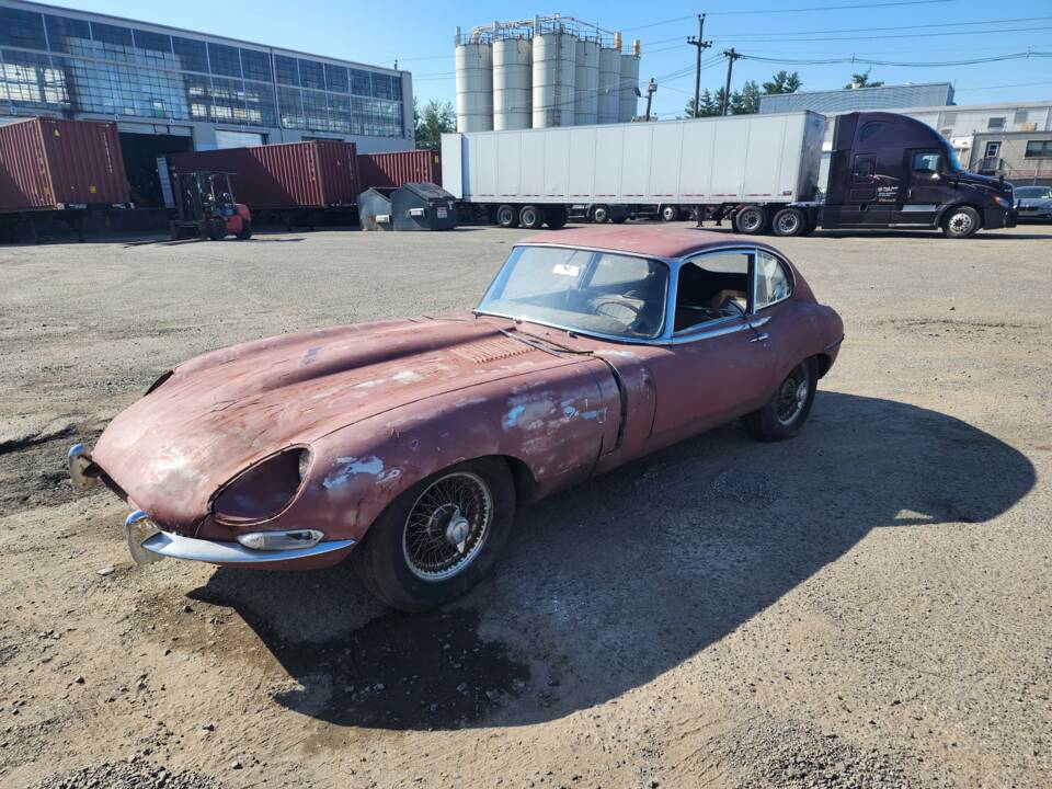 Imagen 3/15 de Jaguar E-Type (2+2) (1966)