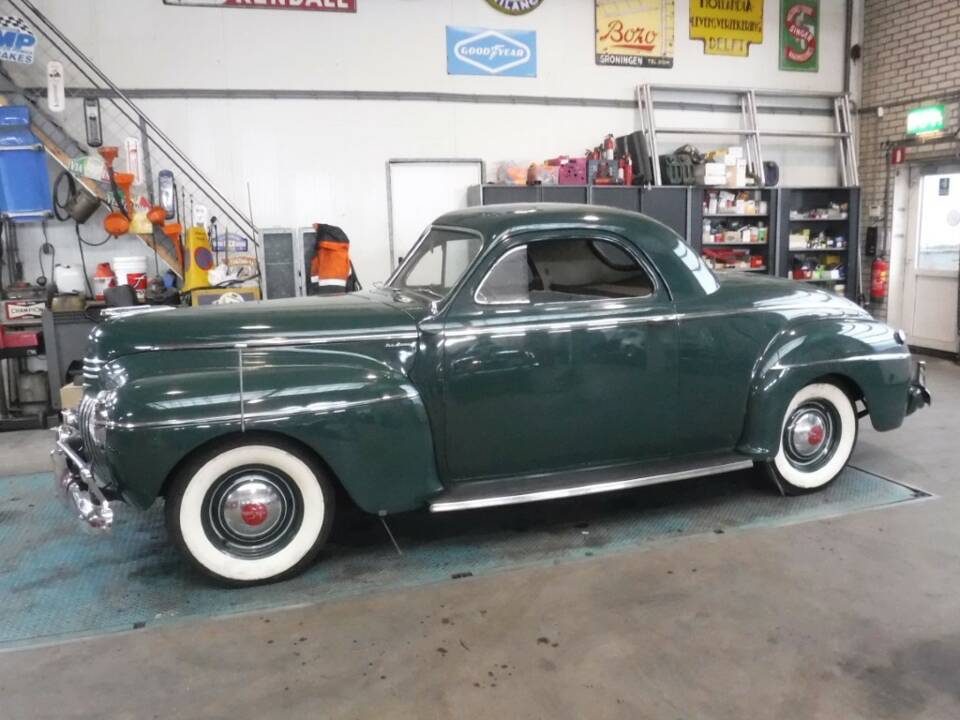 Image 8/50 de DeSoto De Luxe Club Coupe (1941)