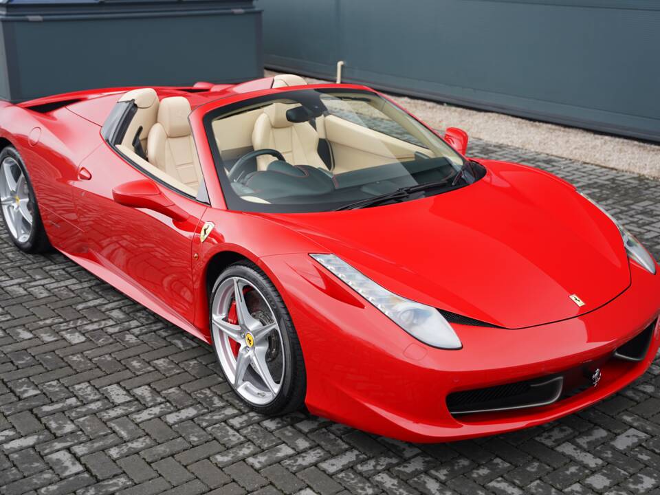 Bild 22/50 von Ferrari 458 Spider (2013)
