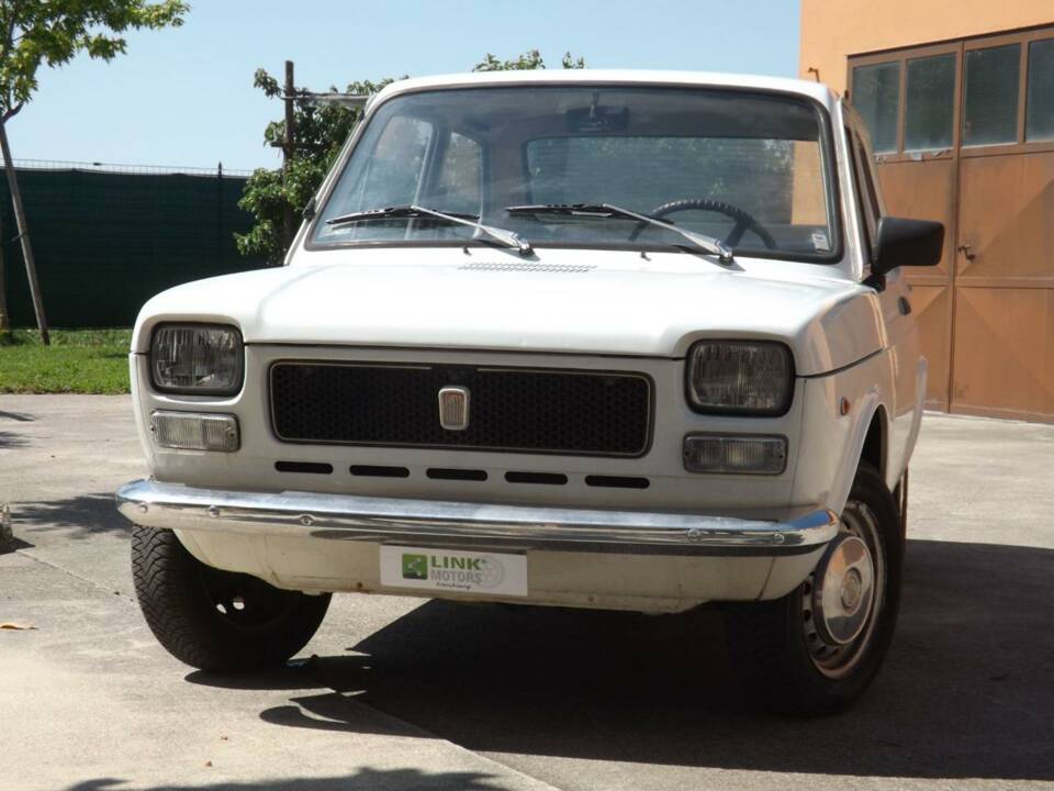 Image 2/50 de FIAT 127 (1972)