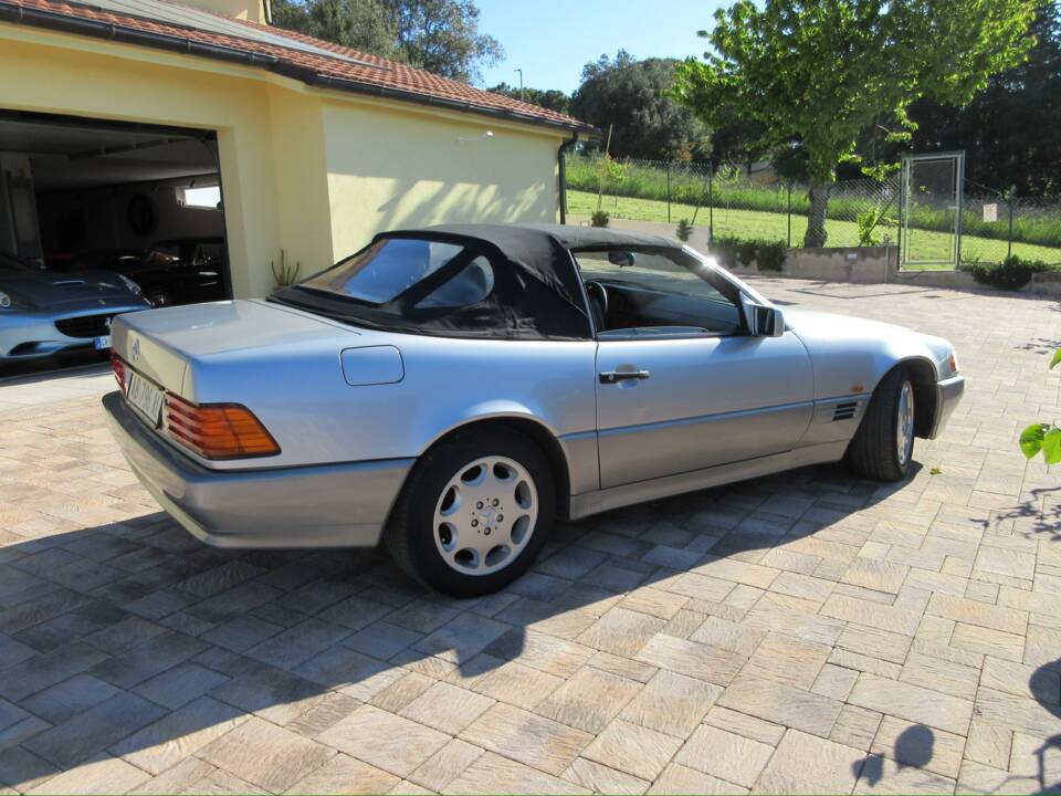 Image 27/39 of Mercedes-Benz SL 320 (1994)