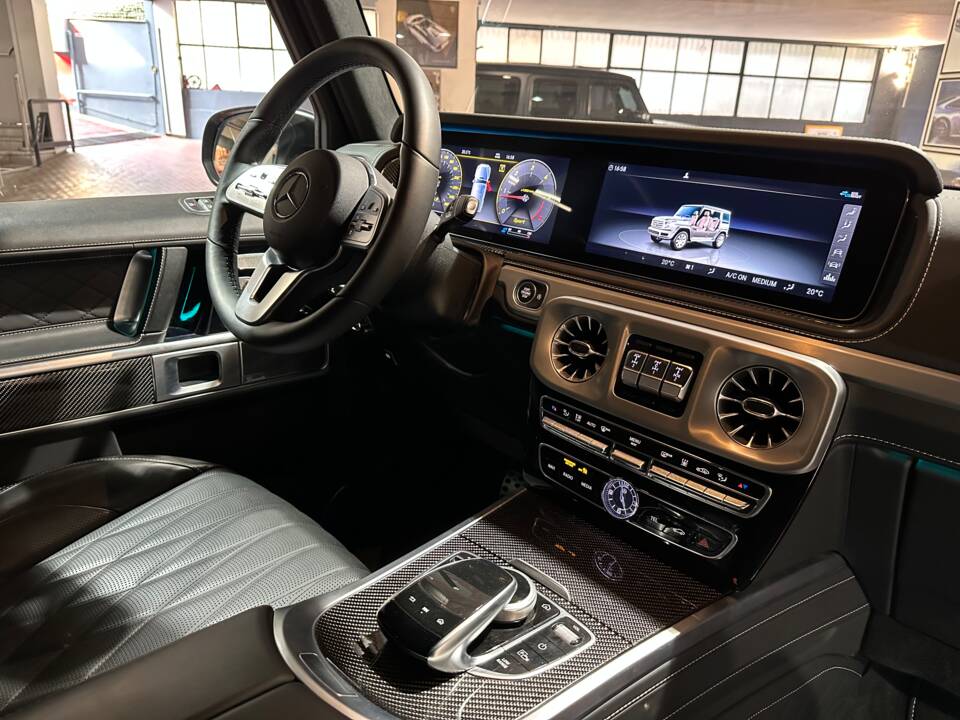 Image 14/33 of Mercedes-Benz G 400 d (lang) (2020)