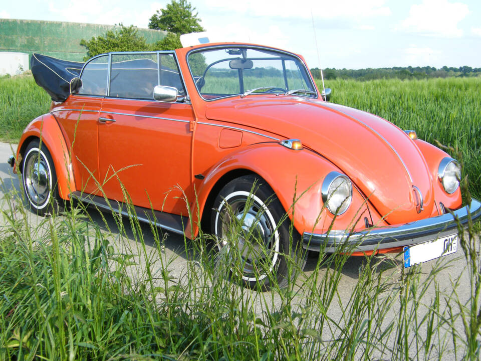 Image 2/24 of Volkswagen Beetle 1500 (1970)