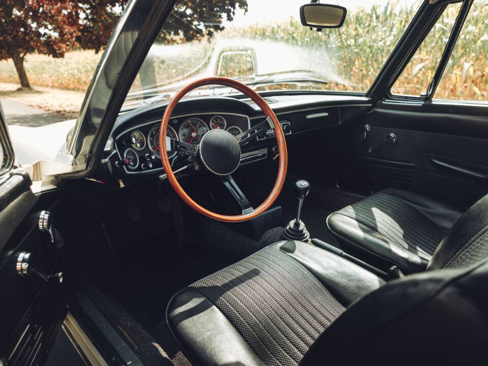 Bild 2/70 von BMW 1600 GT (1967)