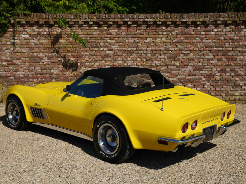 Image 8/50 of Chevrolet Corvette Stingray (1972)
