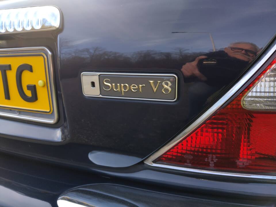 Image 24/71 of Daimler Super V8 (2000)