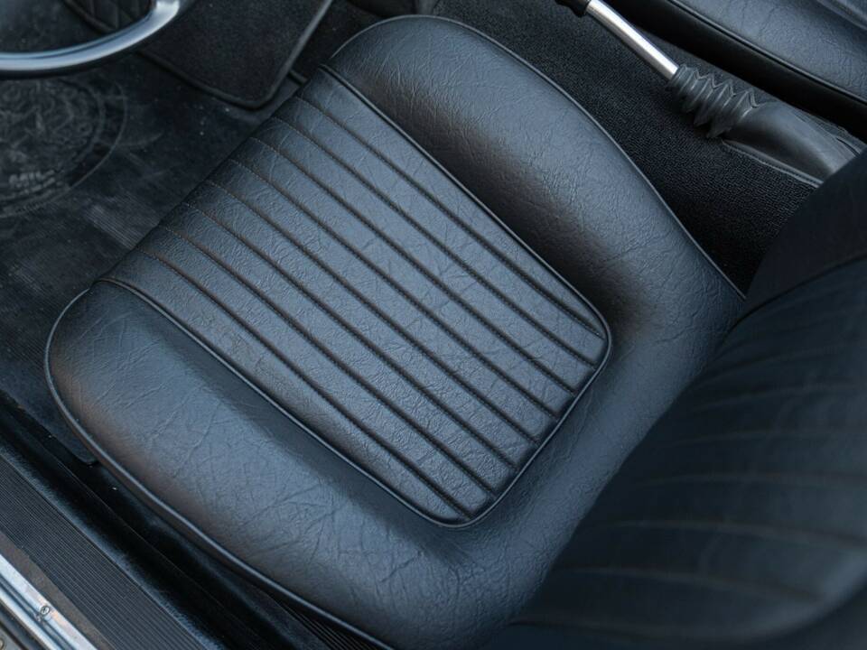 Image 40/50 of Alfa Romeo 1750 Spider Veloce (1969)