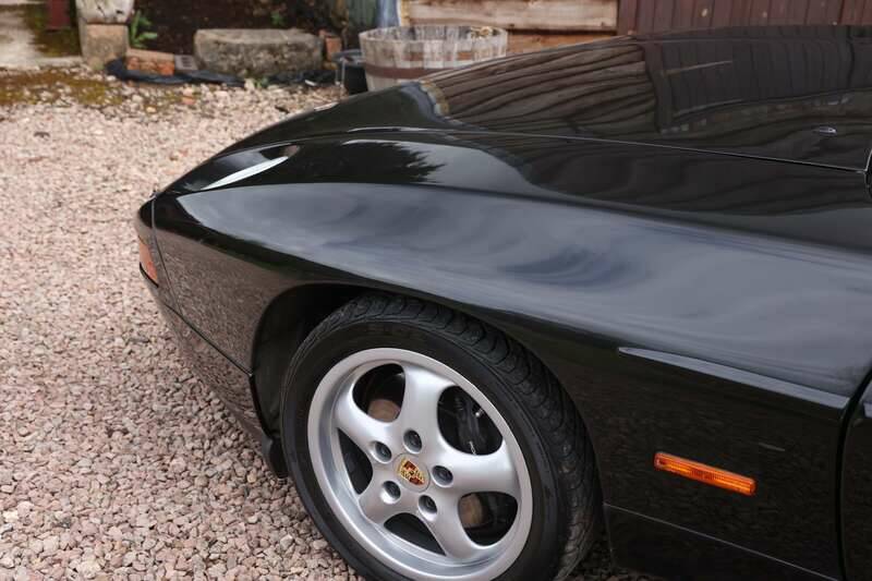 Bild 37/50 von Porsche 928 GTS (1995)