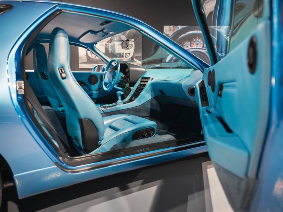 Image 21/33 of Porsche 928 GTS (1992)