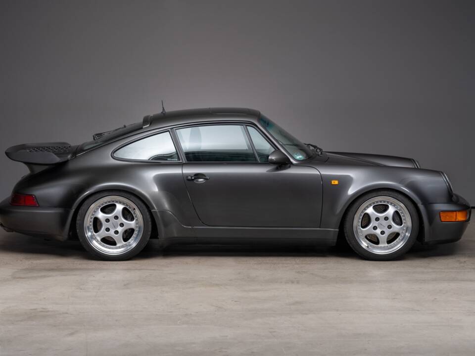 Image 5/33 de Porsche 911 Turbo 3.3 (1991)