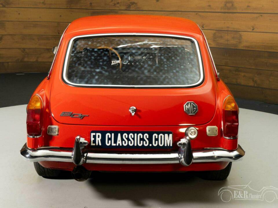 Image 7/19 de MG MGB GT (1971)